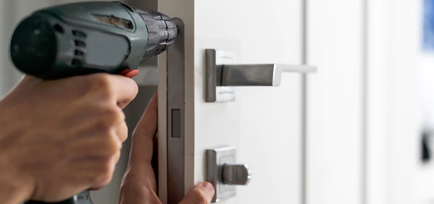Locksmith For Lock Replacement Near Me in Pleasure Point, CA