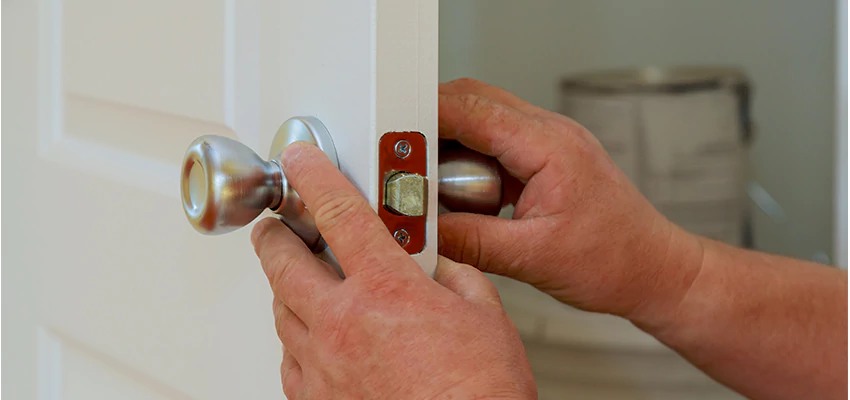 AAA Locksmiths For lock Replacement in Pleasure Point, California
